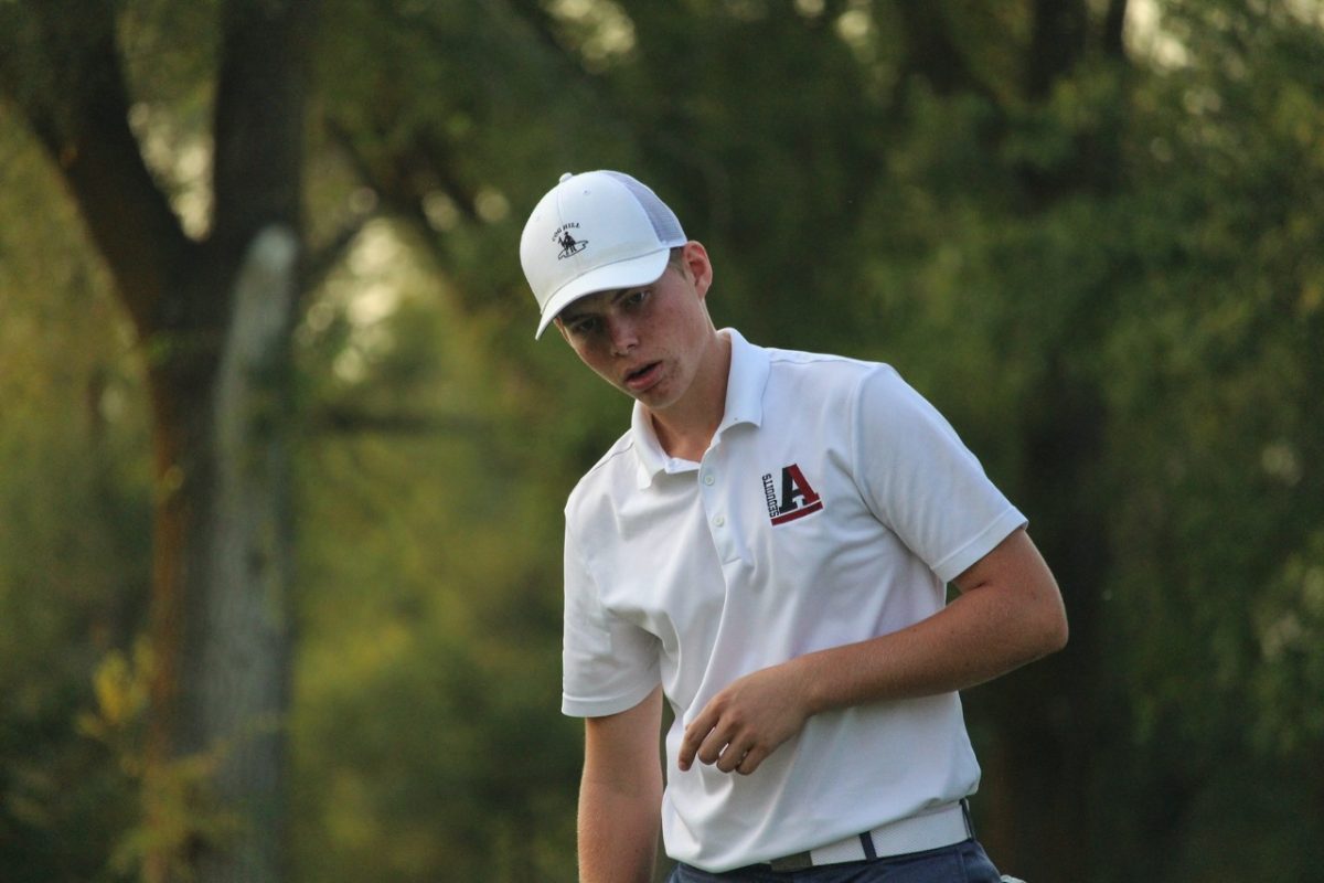 Photo Gallery: Boys Golf vs. Grayslake North