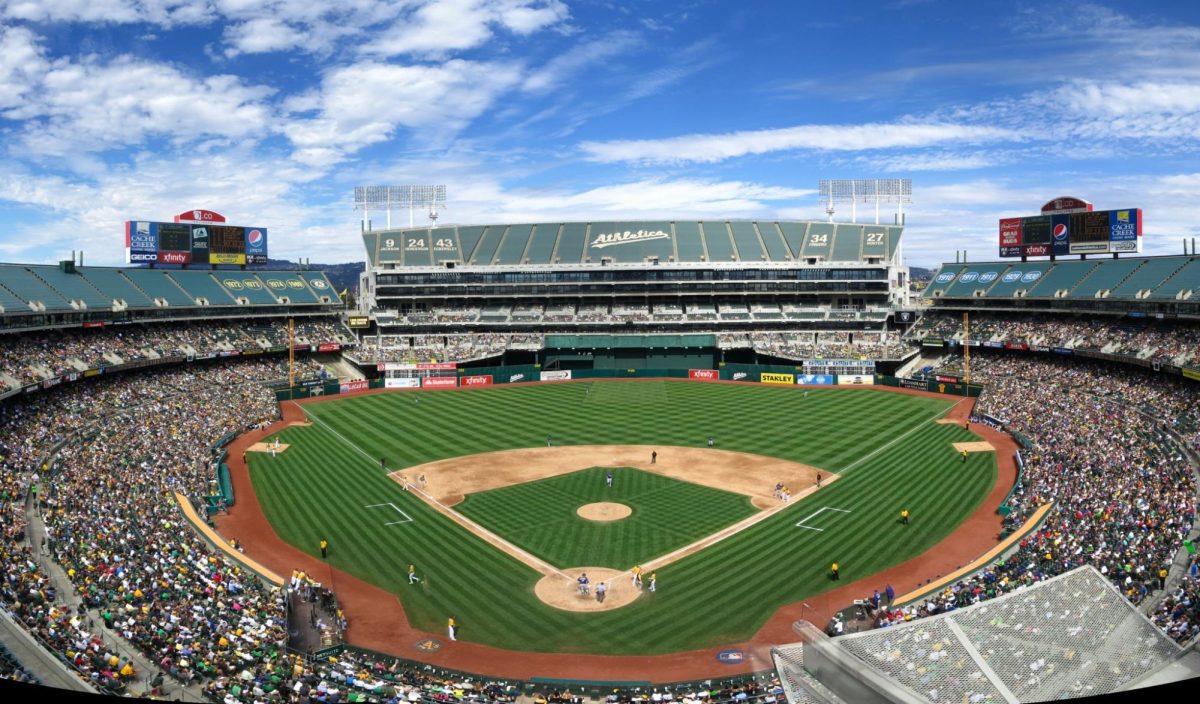 Oakland A's Baseball - O.co Coliseum by Kwong Yee Cheng is licensed under CC BY-NC-SA 2.0. 